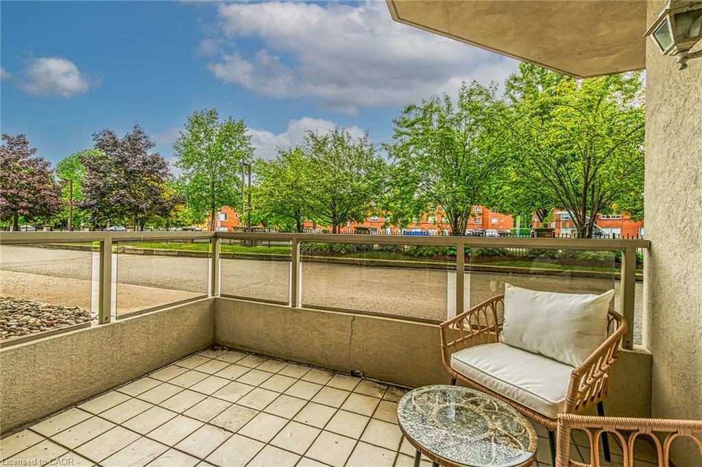 105-1770 Main Street W, Hamilton, ON - Outdoor