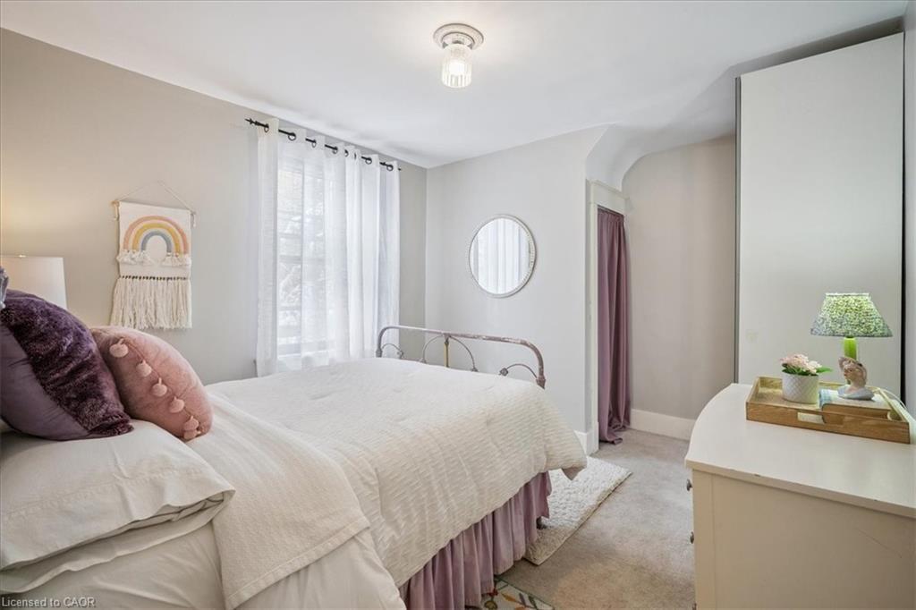 263 Hart Avenue, Burlington, ON - Indoor Photo Showing Bedroom