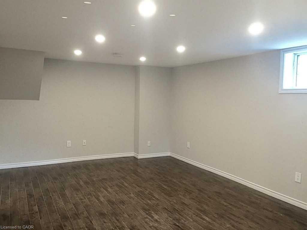 2-82 Palmer Road, Hamilton, ON - Indoor Photo Showing Other Room