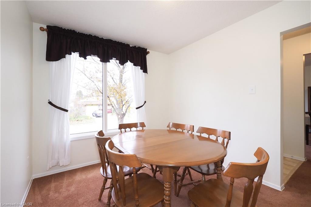 197 Wedgewood Drive, Cambridge, ON - Indoor Photo Showing Dining Room