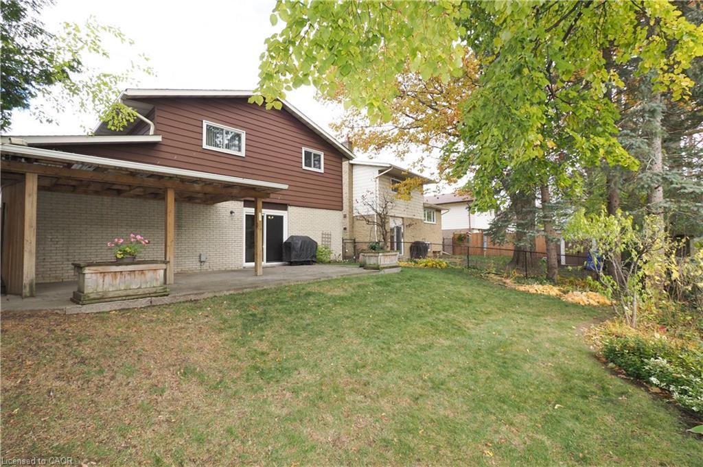 197 Wedgewood Drive, Cambridge, ON - Outdoor With Deck Patio Veranda