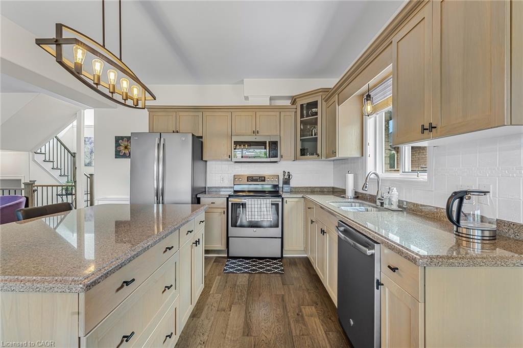 80 Loretta Drive, Virgil, ON - Indoor Photo Showing Kitchen