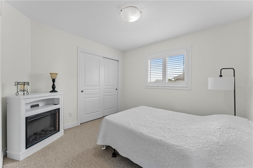 80 Loretta Drive, Virgil, ON - Indoor Photo Showing Bedroom