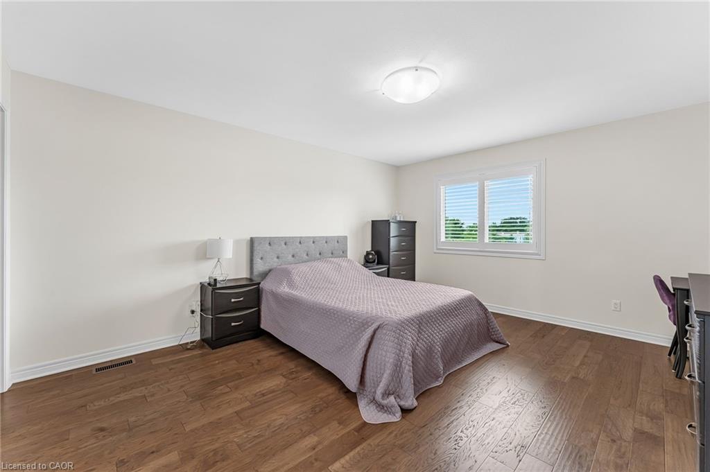 80 Loretta Drive, Virgil, ON - Indoor Photo Showing Bedroom
