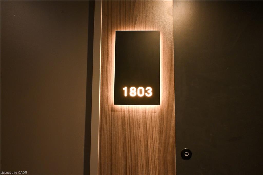 1803-5 Wellington Street S, Waterloo, ON - Indoor Photo Showing Other Room