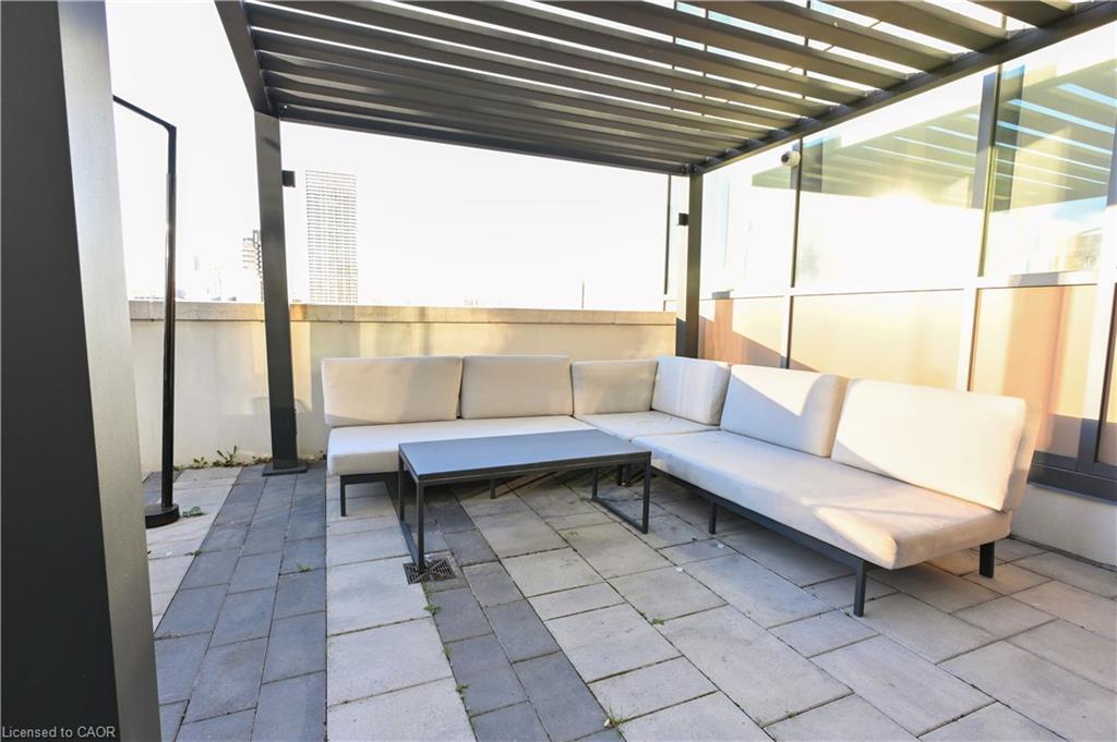 1803-5 Wellington Street S, Waterloo, ON - With Exterior