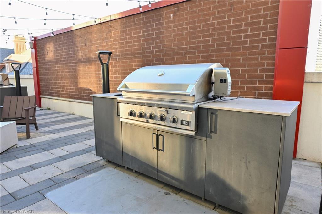 1803-5 Wellington Street S, Waterloo, ON - Outdoor With Exterior