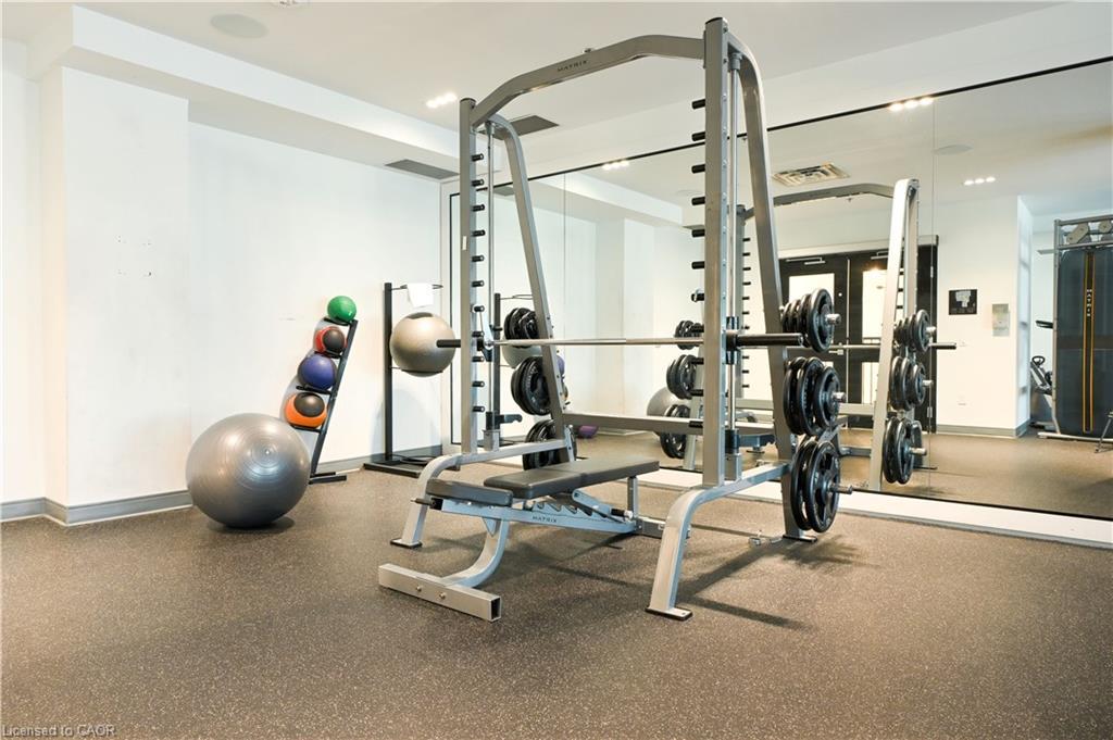 1803-5 Wellington Street S, Waterloo, ON - Indoor Photo Showing Gym Room