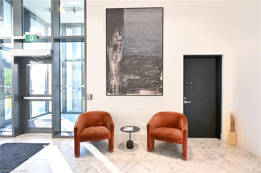 1803-5 Wellington Street S, Kitchener, ON - Indoor