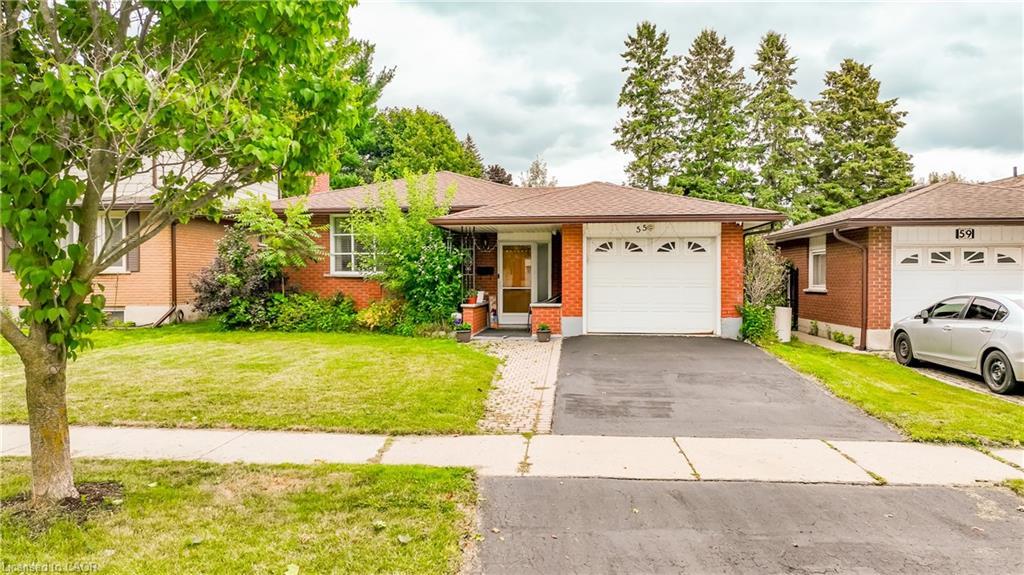 55 Ramblewood Way, Kitchener, ON - Outdoor With Facade