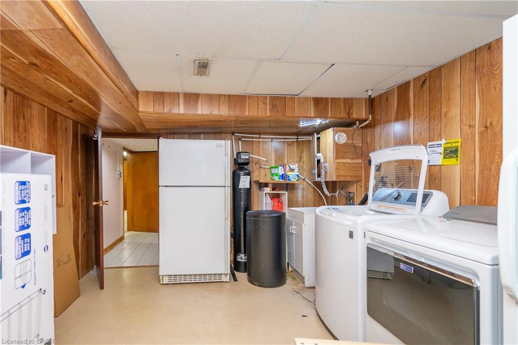55 Ramblewood Way, Kitchener, ON - Indoor Photo Showing Laundry Room