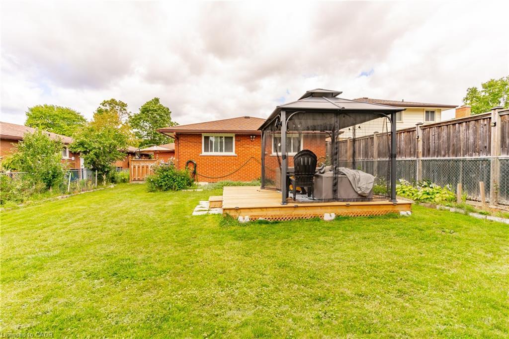 55 Ramblewood Way, Kitchener, ON - Outdoor