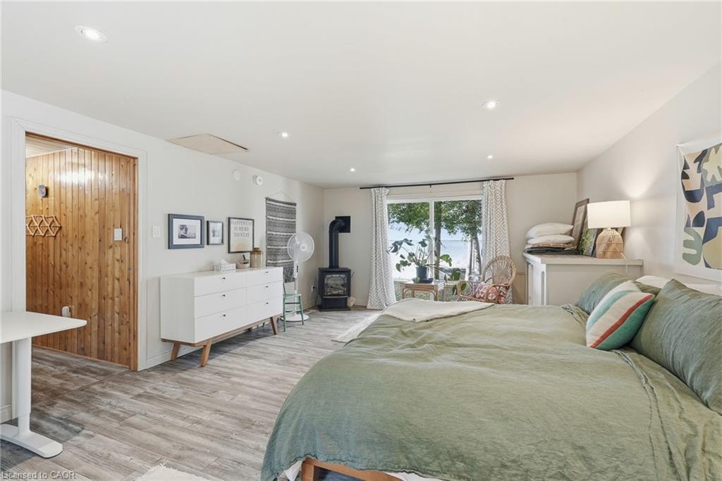 68 Parker Island Road, Lions Head, ON - Indoor Photo Showing Bedroom