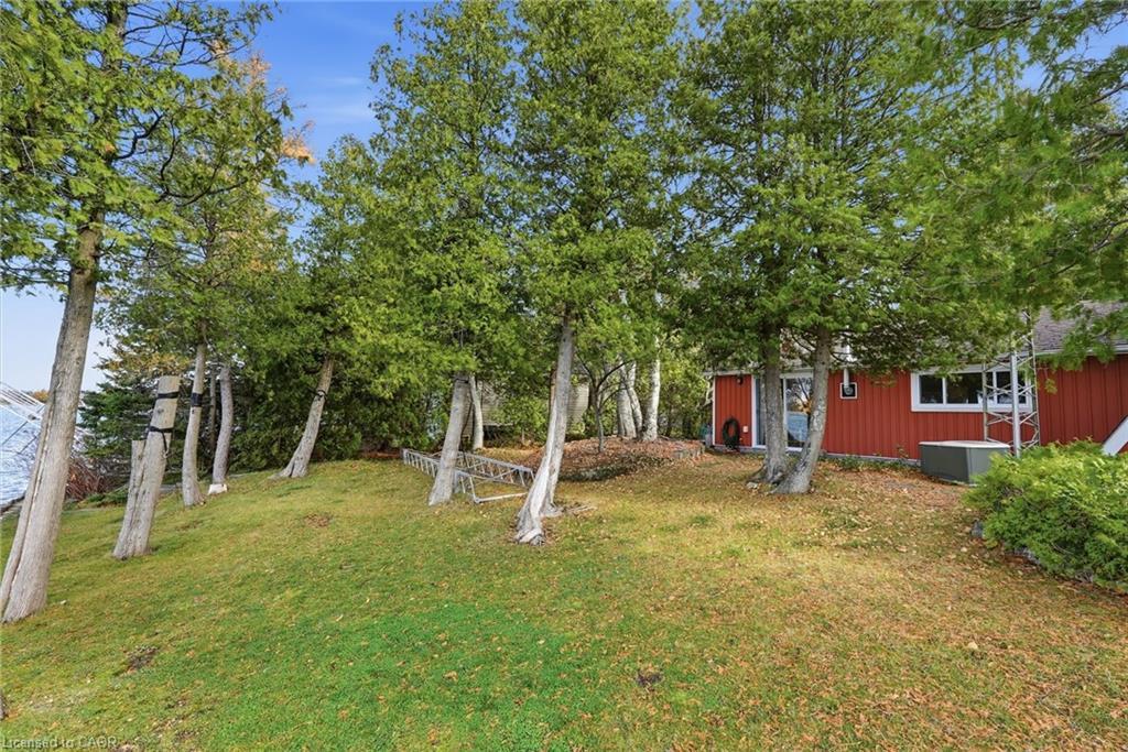 68 Parker Island Road, Lions Head, ON - Outdoor