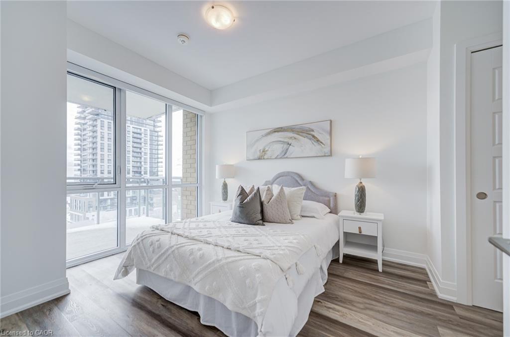 906-2025 Maria Street, Burlington, ON - Indoor Photo Showing Bedroom