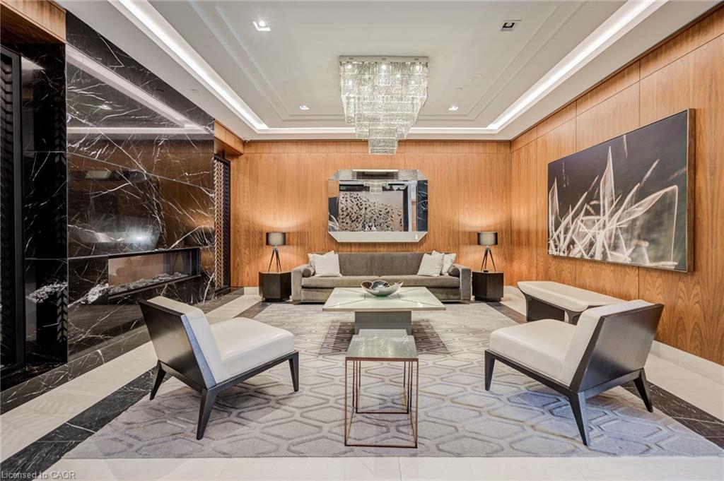 906-2025 Maria Street, Burlington, ON - Indoor