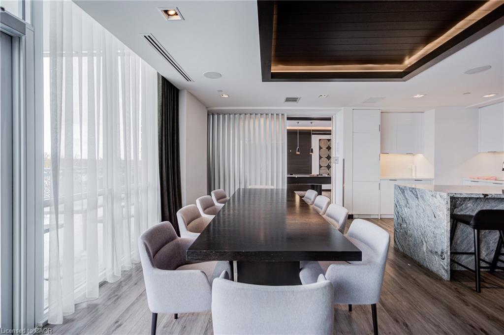 906-2025 Maria Street, Burlington, ON - Indoor Photo Showing Dining Room