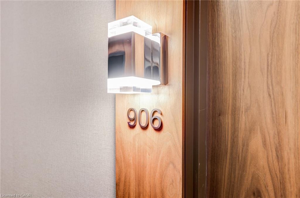 906-2025 Maria Street, Burlington, ON - Indoor Photo Showing Other Room