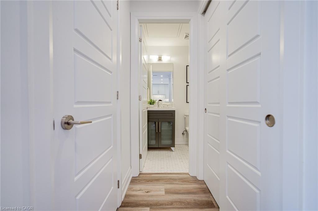 906-2025 Maria Street, Burlington, ON - Indoor Photo Showing Other Room