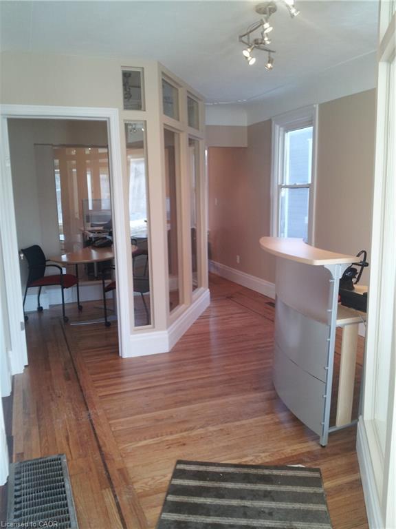 609 Upper Wellington Street, Hamilton, ON