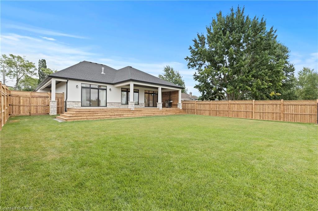 637 Buffalo Road, Fort Erie, ON - Outdoor With Deck Patio Veranda