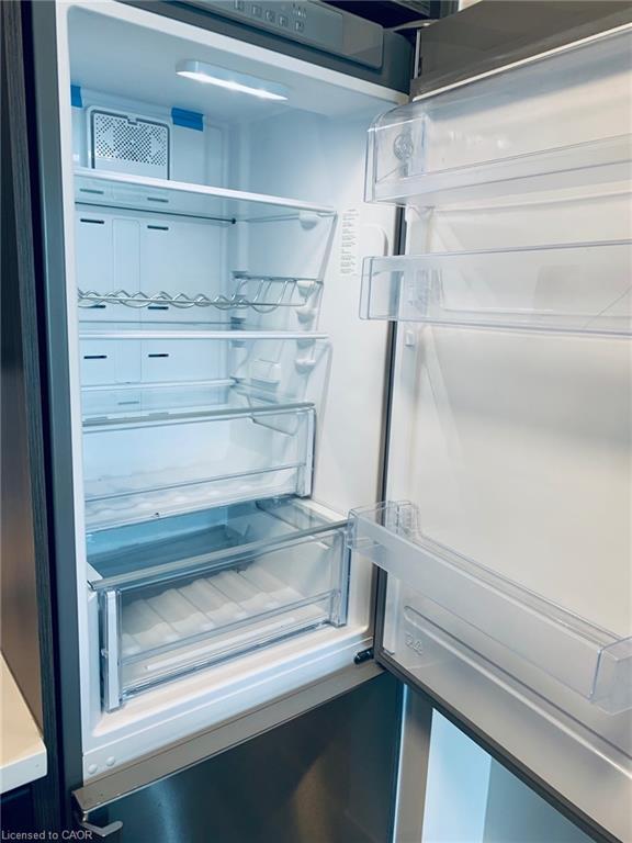 1310-2093 Fairview Street, Burlington, ON - Indoor