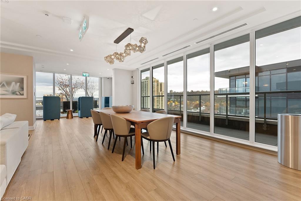 1318-212 King William Street, Hamilton, ON - Indoor Photo Showing Other Room