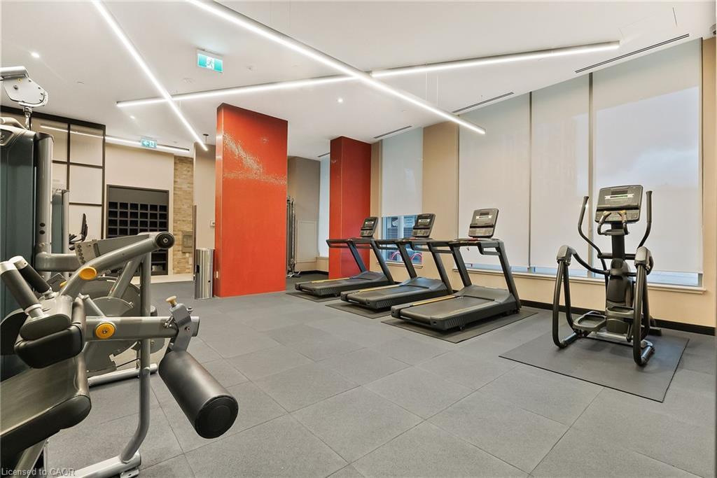 1318-212 King William Street, Hamilton, ON - Indoor Photo Showing Gym Room