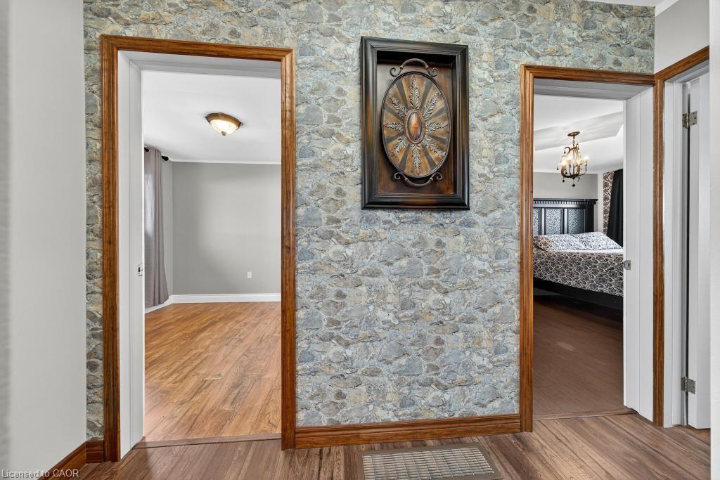 117 Sunrise Drive, Hamilton, ON - Indoor Photo Showing Other Room