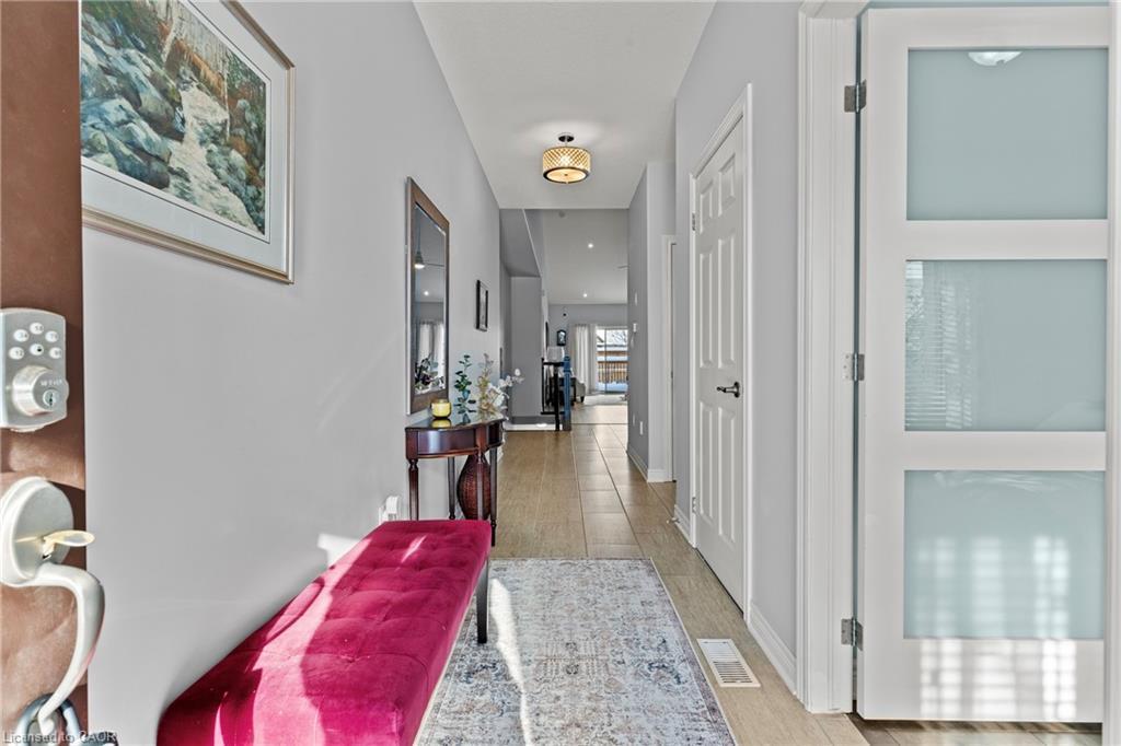 19-9440 Eagle Ridge Drive, Niagara Falls, ON - Indoor Photo Showing Other Room