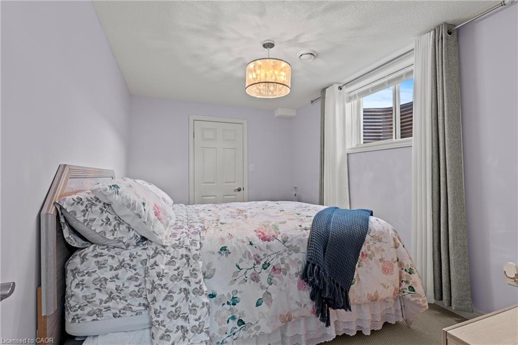 19-9440 Eagle Ridge Drive, Niagara Falls, ON - Indoor Photo Showing Bedroom