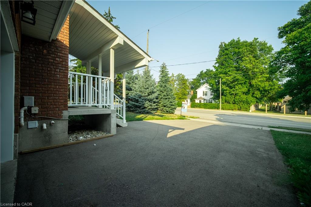 100 North Park Street, Brantford, ON - Outdoor