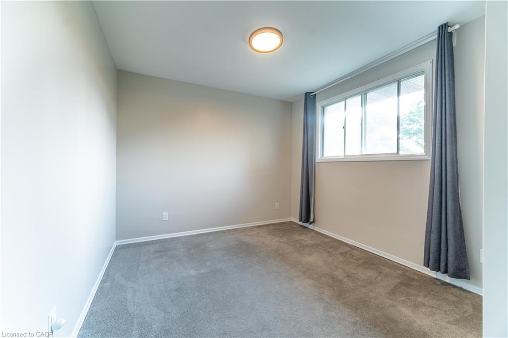 100 North Park Street, Brantford, ON - Indoor Photo Showing Other Room