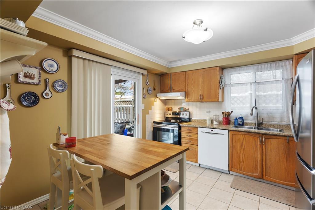 1486 Reynolds Avenue, Burlington, ON - Indoor