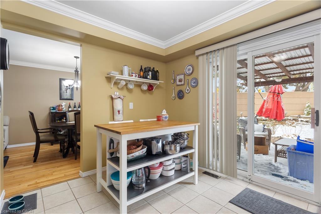 1486 Reynolds Avenue, Burlington, ON - Indoor Photo Showing Other Room