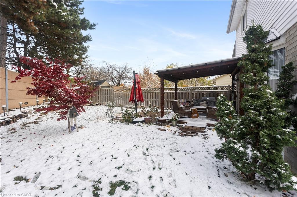 1486 Reynolds Avenue, Burlington, ON - Outdoor With Deck Patio Veranda