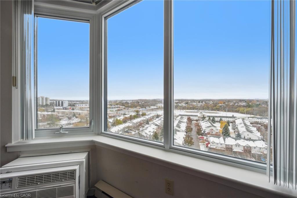 1410-35 Green Valley Drive, Kitchener, ON - Indoor Photo Showing Other Room