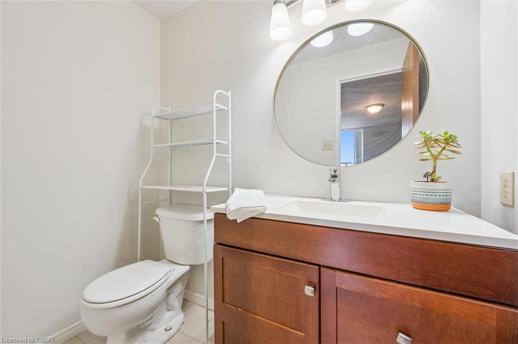 1410-35 Green Valley Drive, Kitchener, ON - Indoor Photo Showing Bathroom