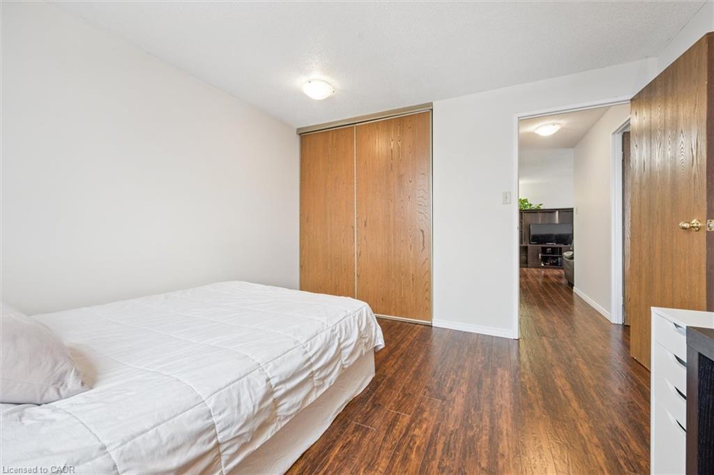 1410-35 Green Valley Drive, Kitchener, ON - Indoor Photo Showing Bedroom