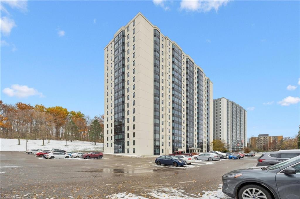 1410-35 Green Valley Drive, Kitchener, ON - Outdoor With Facade