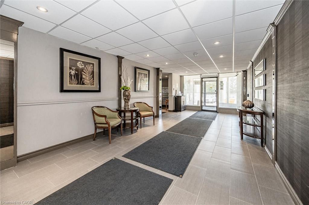 1410-35 Green Valley Drive, Kitchener, ON - Indoor Photo Showing Other Room