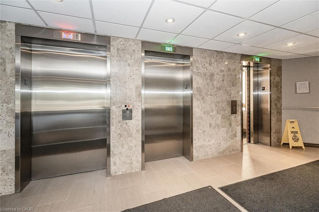 1410-35 Green Valley Drive, Kitchener, ON - Indoor Photo Showing Other Room