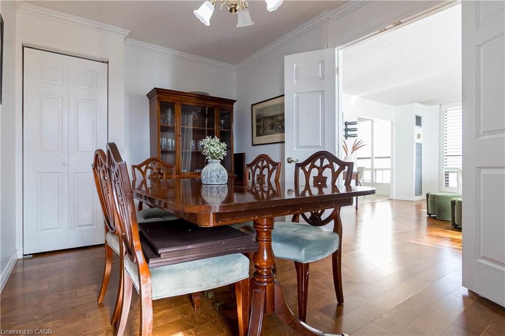 1003-222 Jackson Street W, Hamilton, ON - Indoor Photo Showing Dining Room