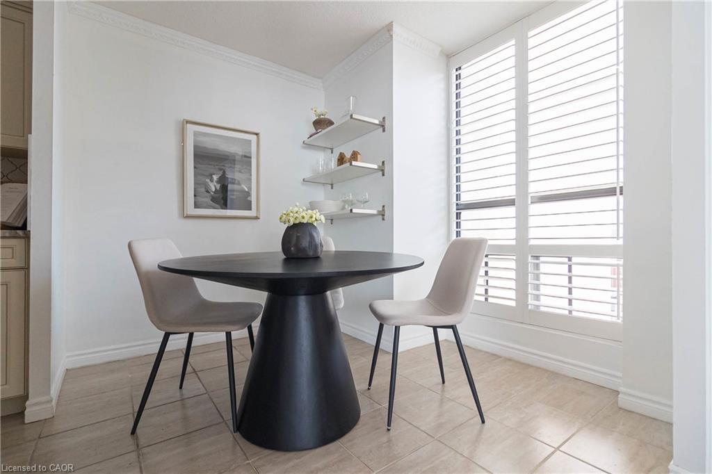 1003-222 Jackson Street W, Hamilton, ON - Indoor Photo Showing Dining Room