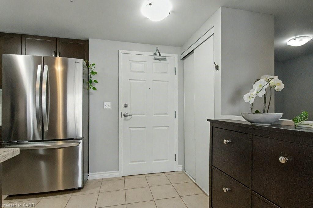 112-60 Lynnmore Street, Guelph, ON - Indoor Photo Showing Other Room