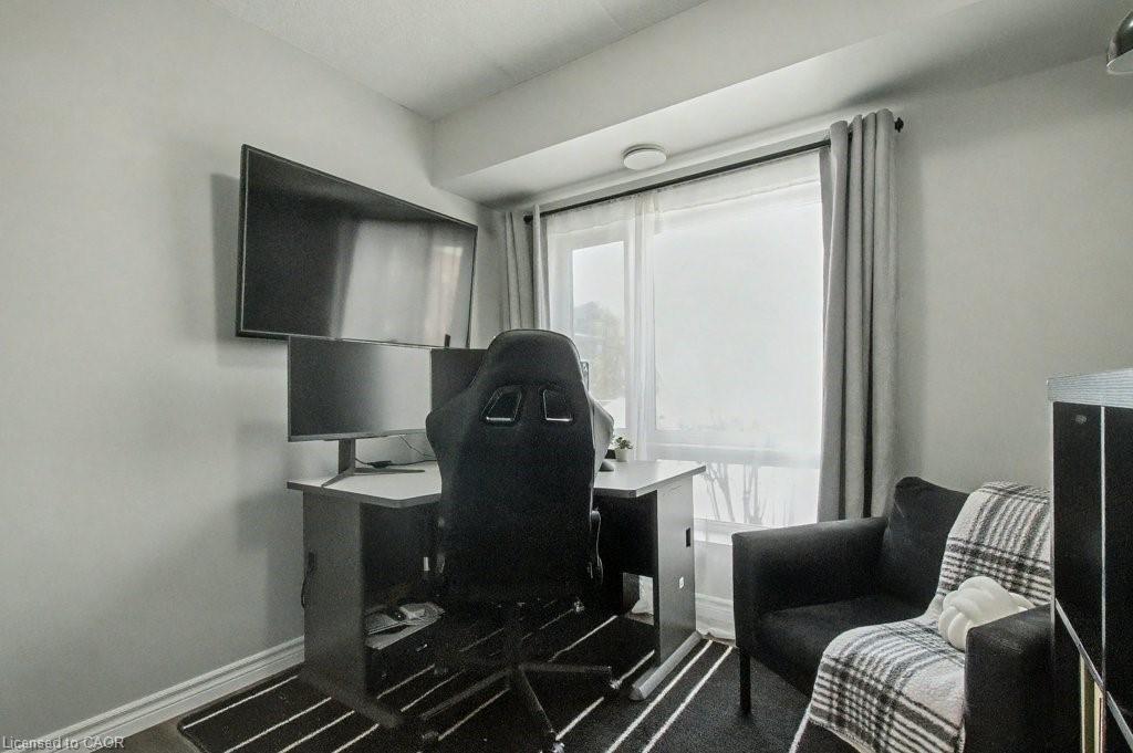 112-60 Lynnmore Street, Guelph, ON - Indoor Photo Showing Office