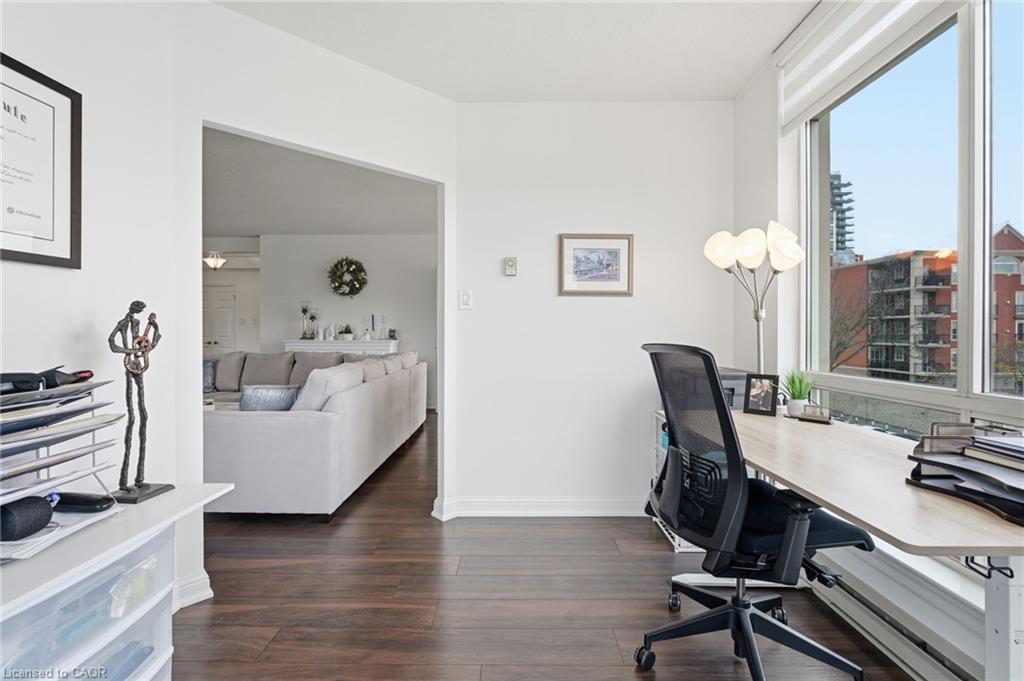 403-430 Pearl Street, Burlington, ON - Indoor Photo Showing Office