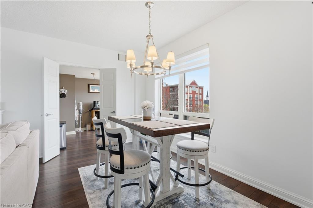 403-430 Pearl Street, Burlington, ON - Indoor Photo Showing Dining Room