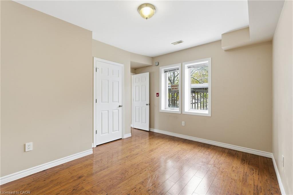 4-120 Sherman Avenue S, Hamilton, ON - Indoor Photo Showing Other Room