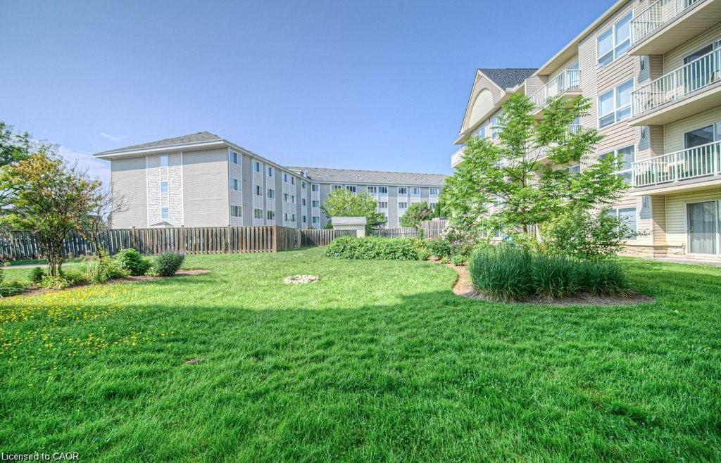 104-8 Harris Street, Cambridge, ON - Outdoor